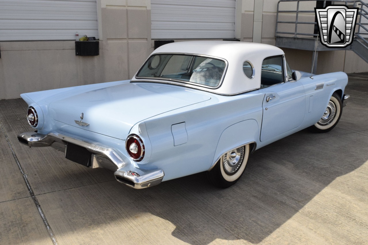 1957 Ford Thunderbird 48
