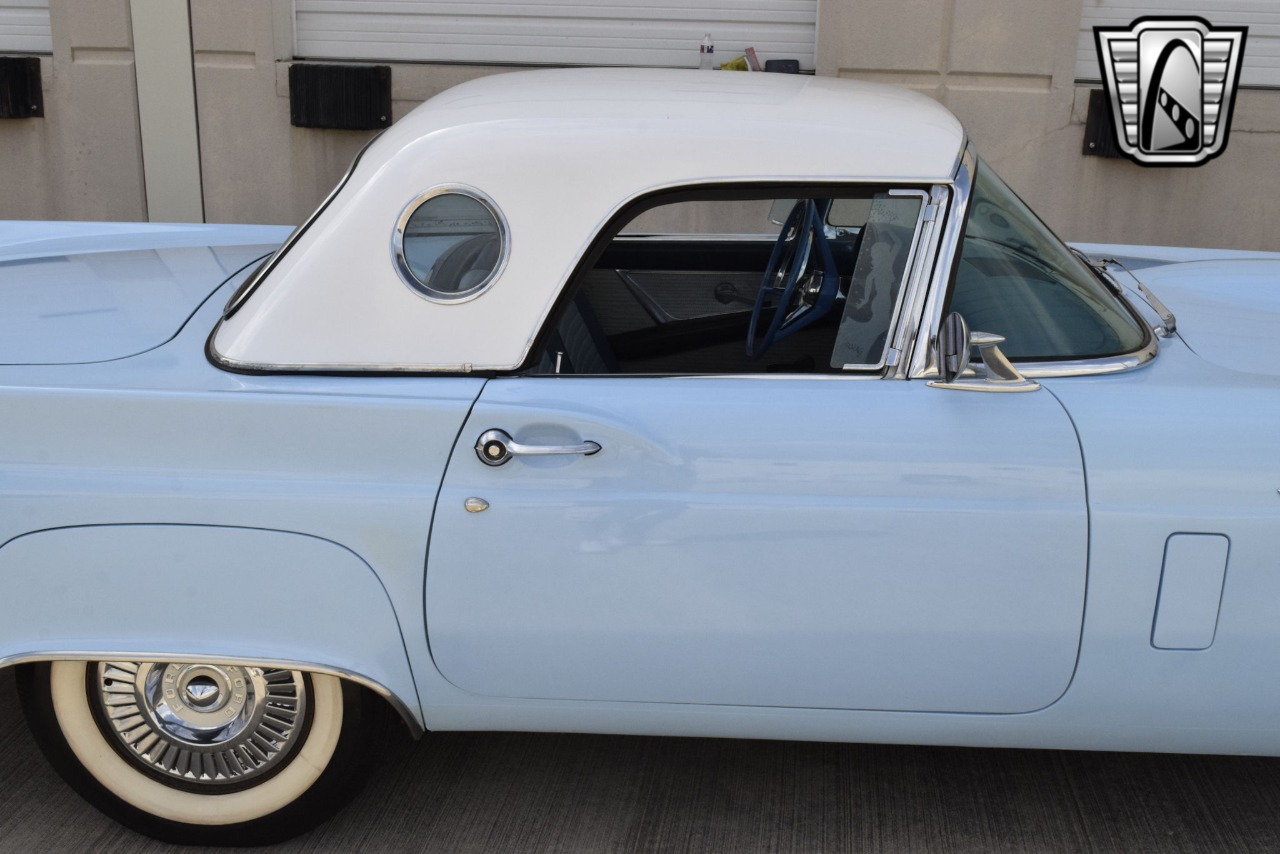 1957 Ford Thunderbird 12