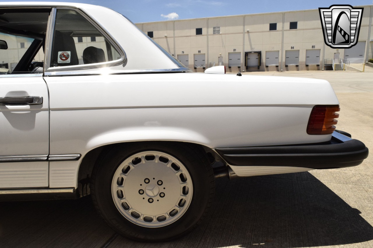 1987 Mercedes-Benz 560SL 76