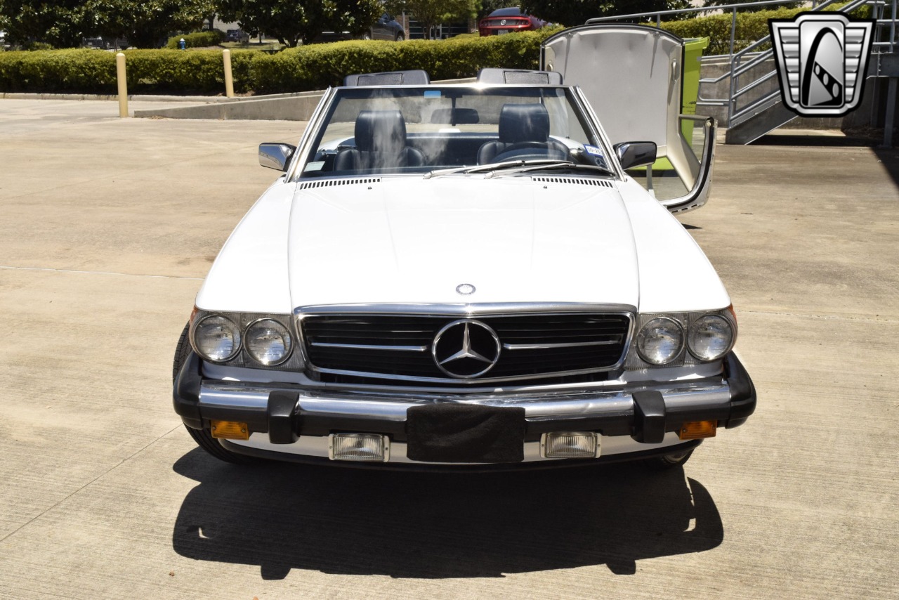 1987 Mercedes-Benz 560SL 35