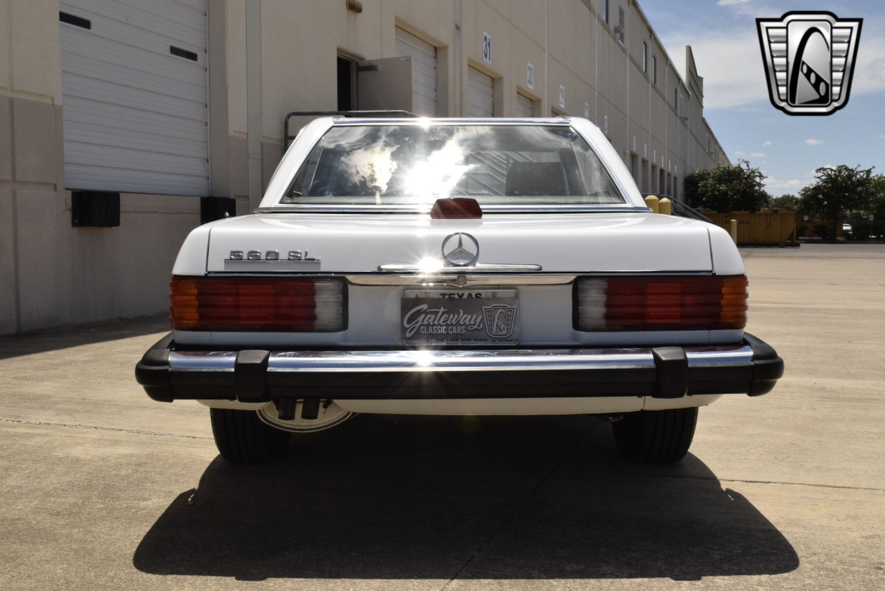 1987 Mercedes-Benz 560SL 57