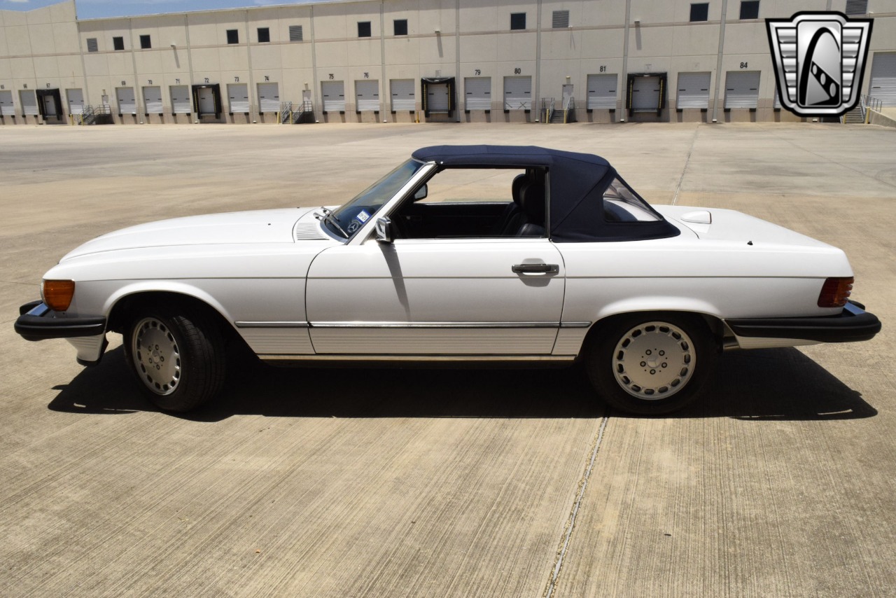 1987 Mercedes-Benz 560SL 41