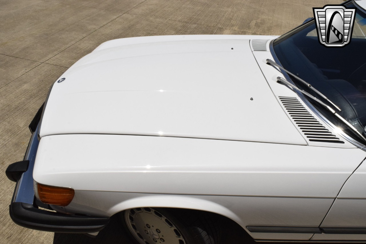 1987 Mercedes-Benz 560SL 72