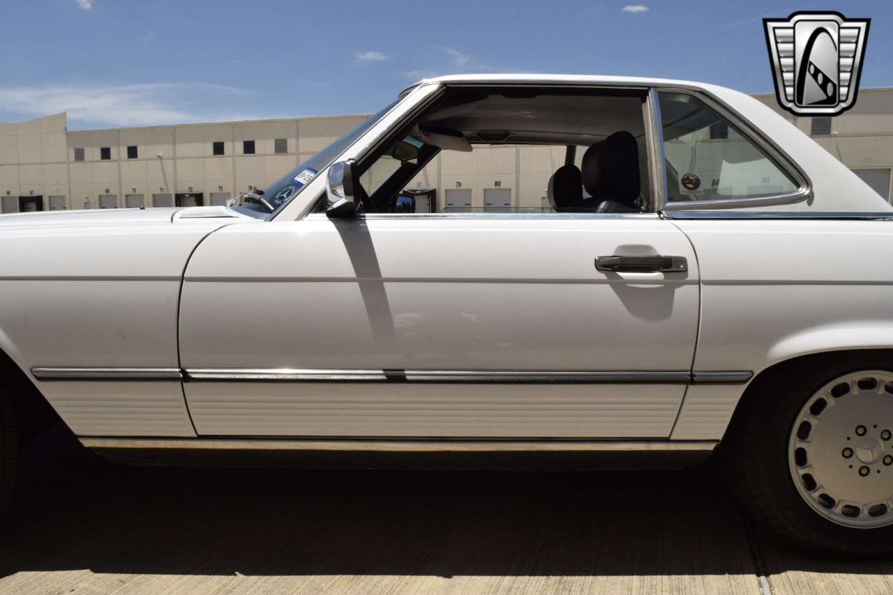1987 Mercedes-Benz 560SL 73