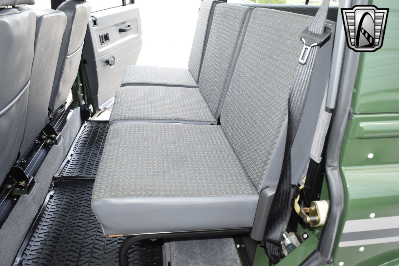 1997 Land Rover Defender 28