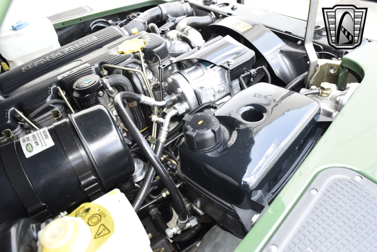 1997 Land Rover Defender 19