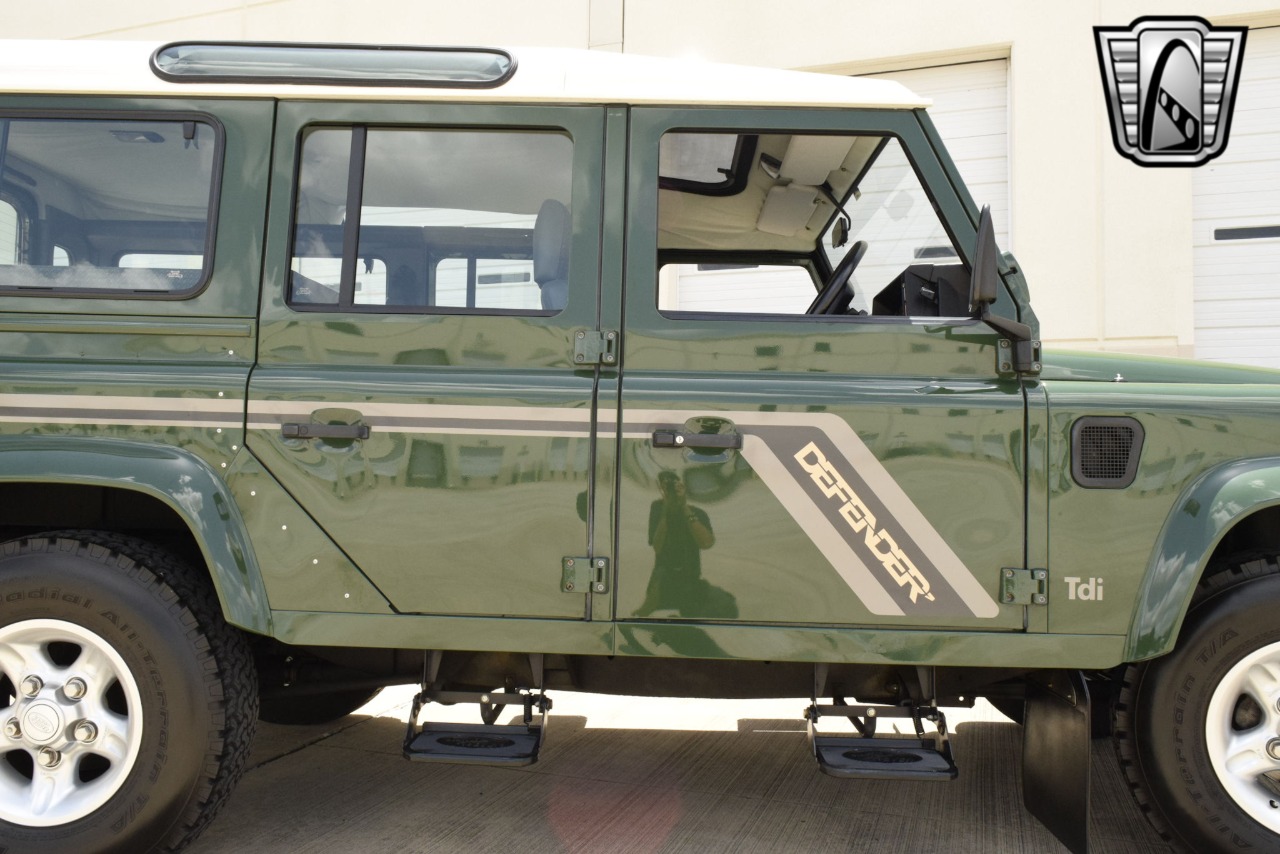 1997 Land Rover Defender 64