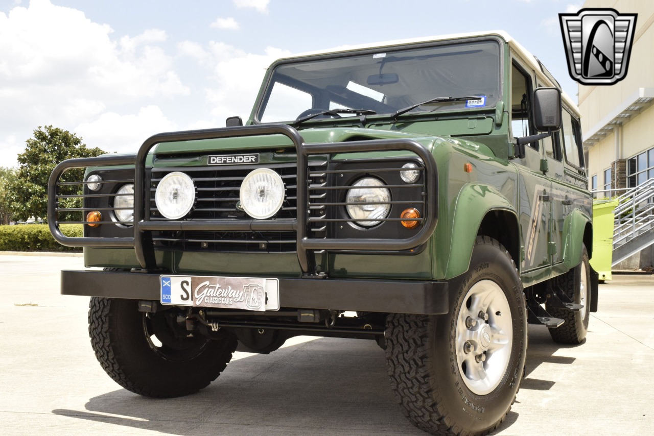 1997 Land Rover Defender 31