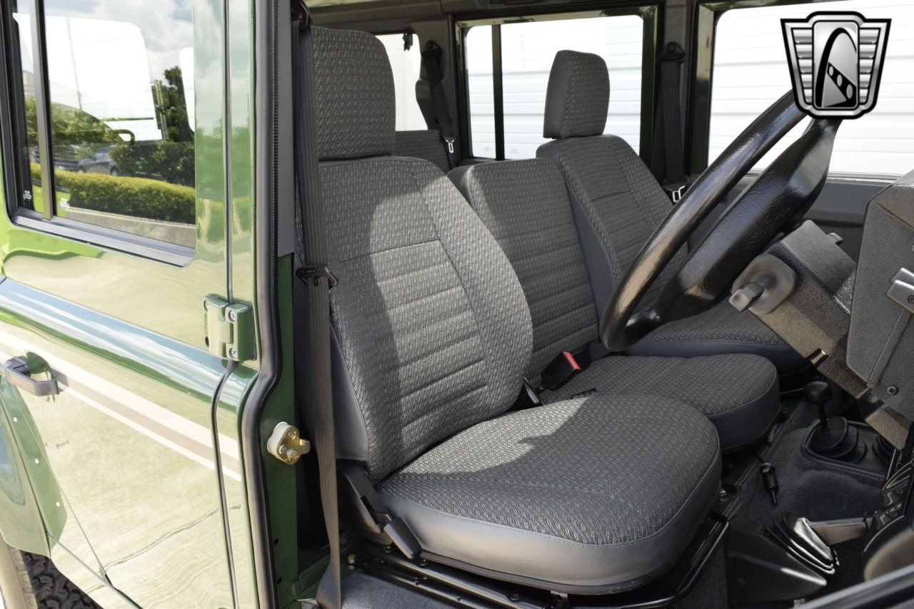 1997 Land Rover Defender 22