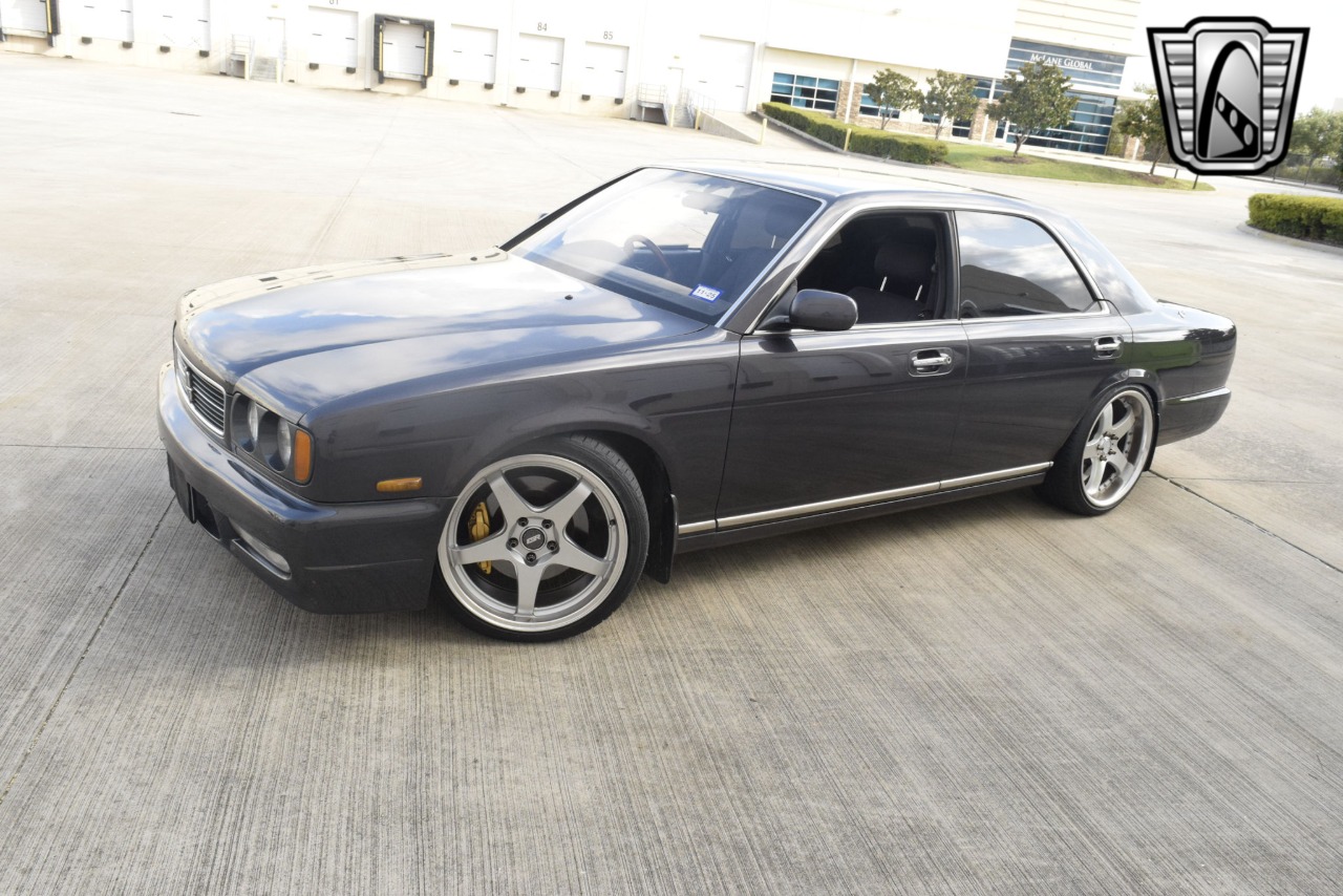 1993 Nissan Cedric 32