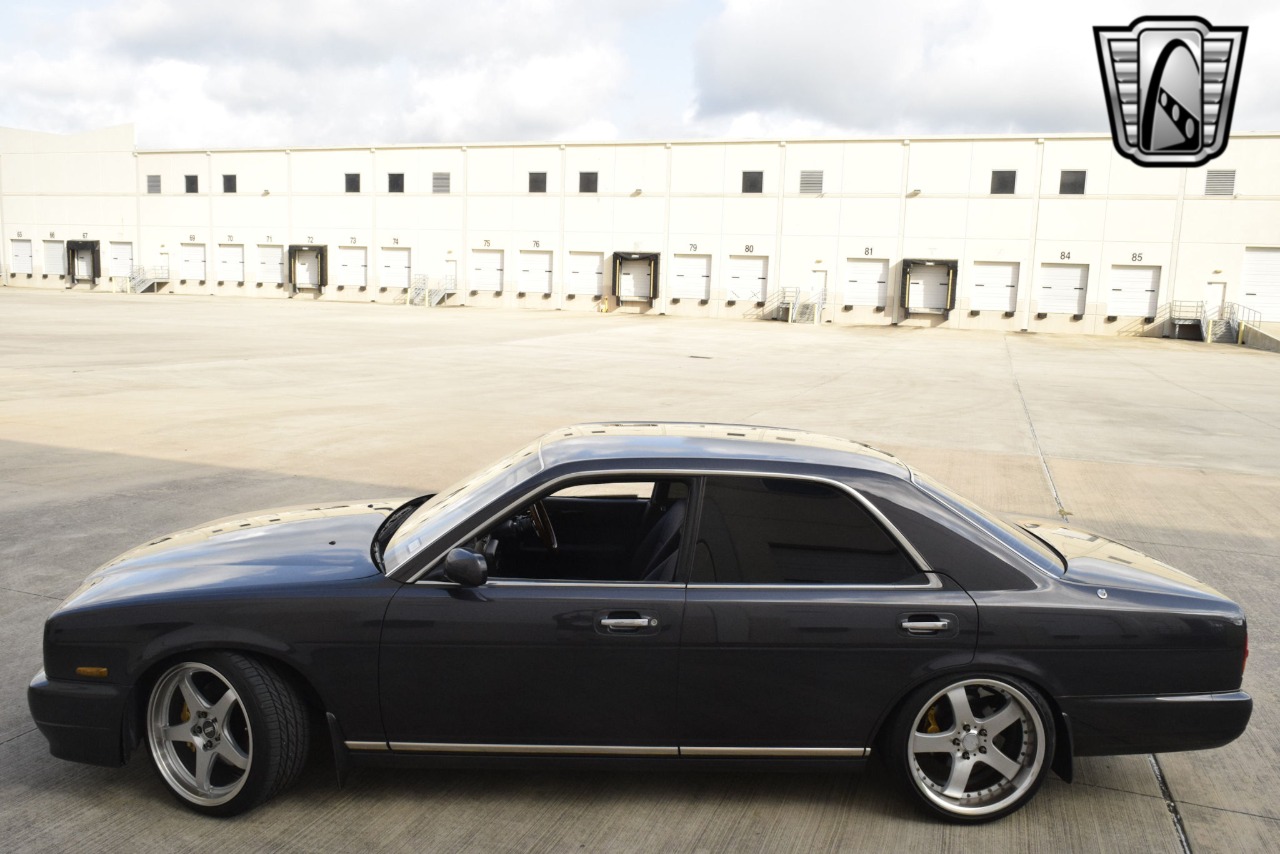 1993 Nissan Cedric 33