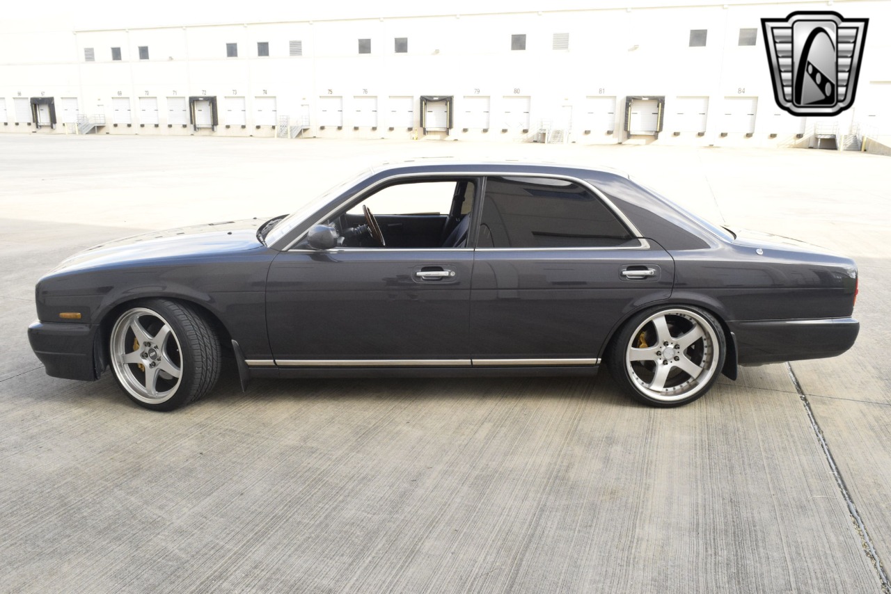 1993 Nissan Cedric 2