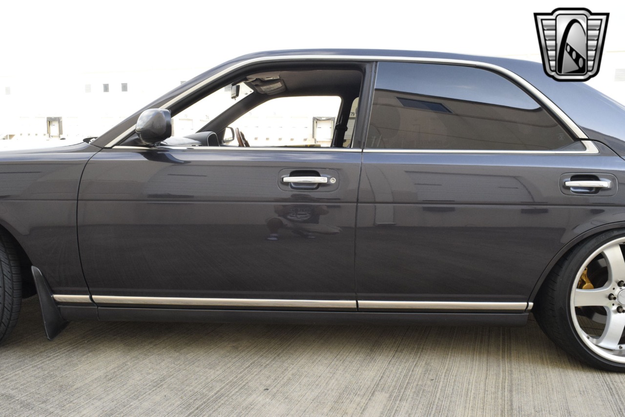 1993 Nissan Cedric 54