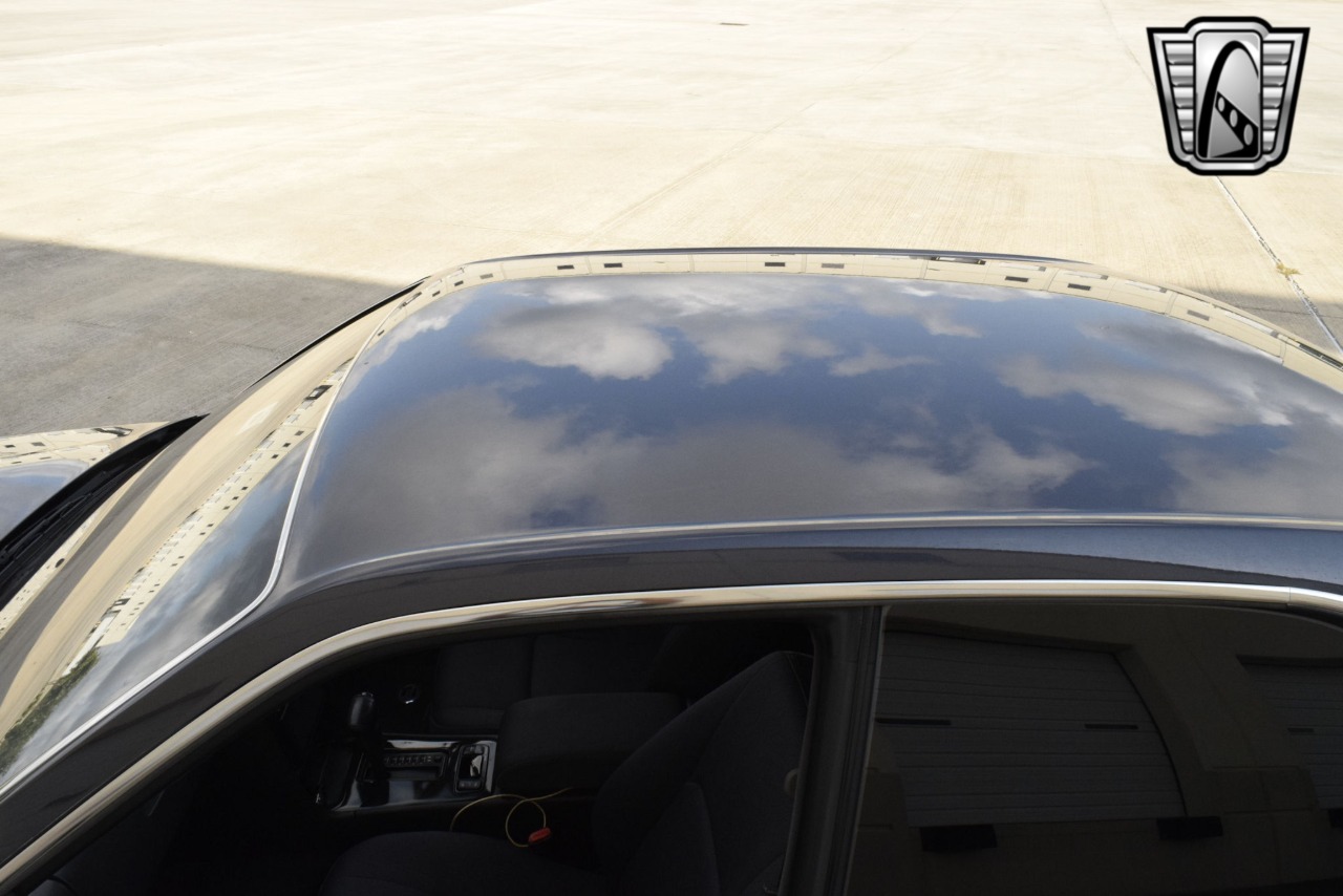 1993 Nissan Cedric 8