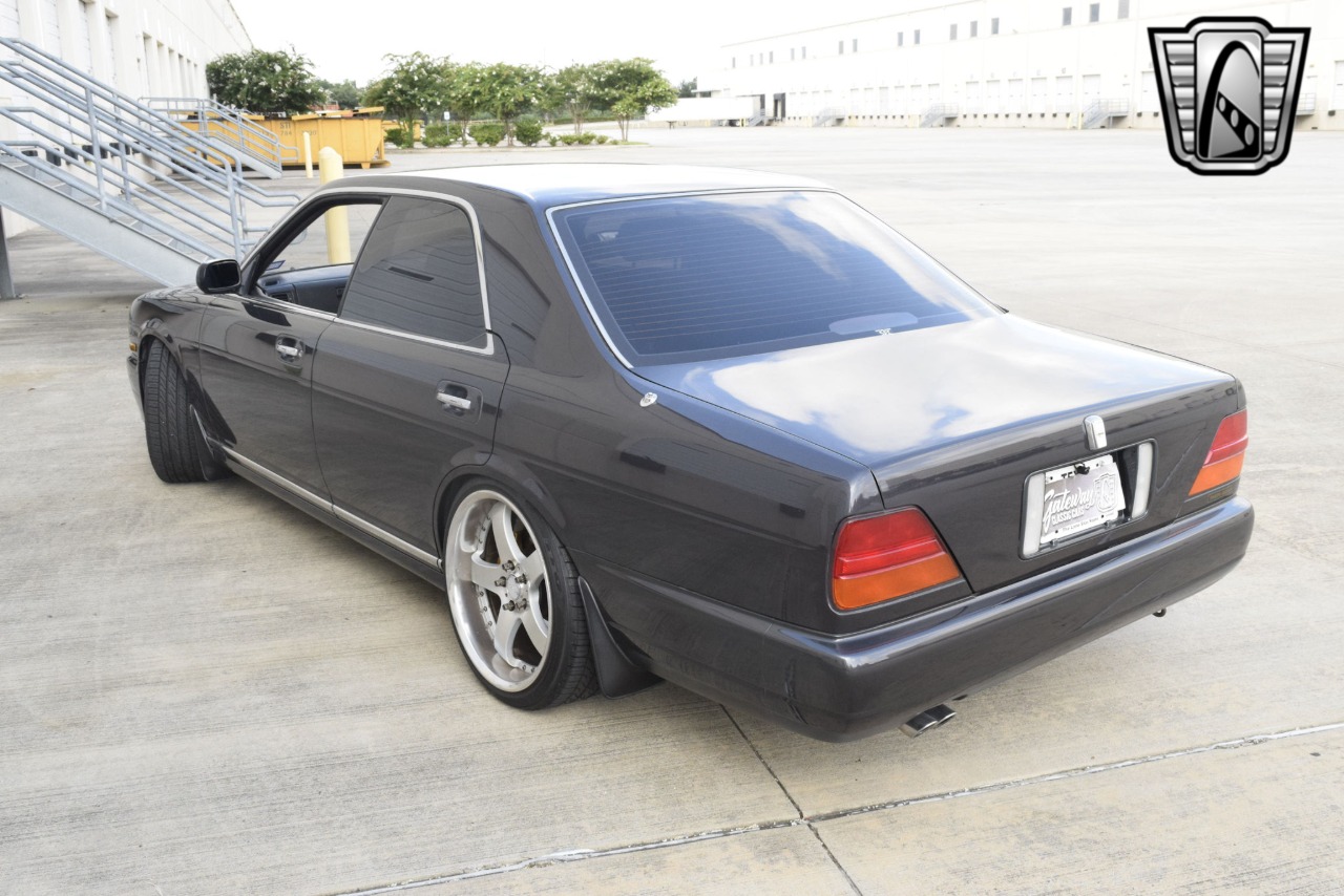 1993 Nissan Cedric 36