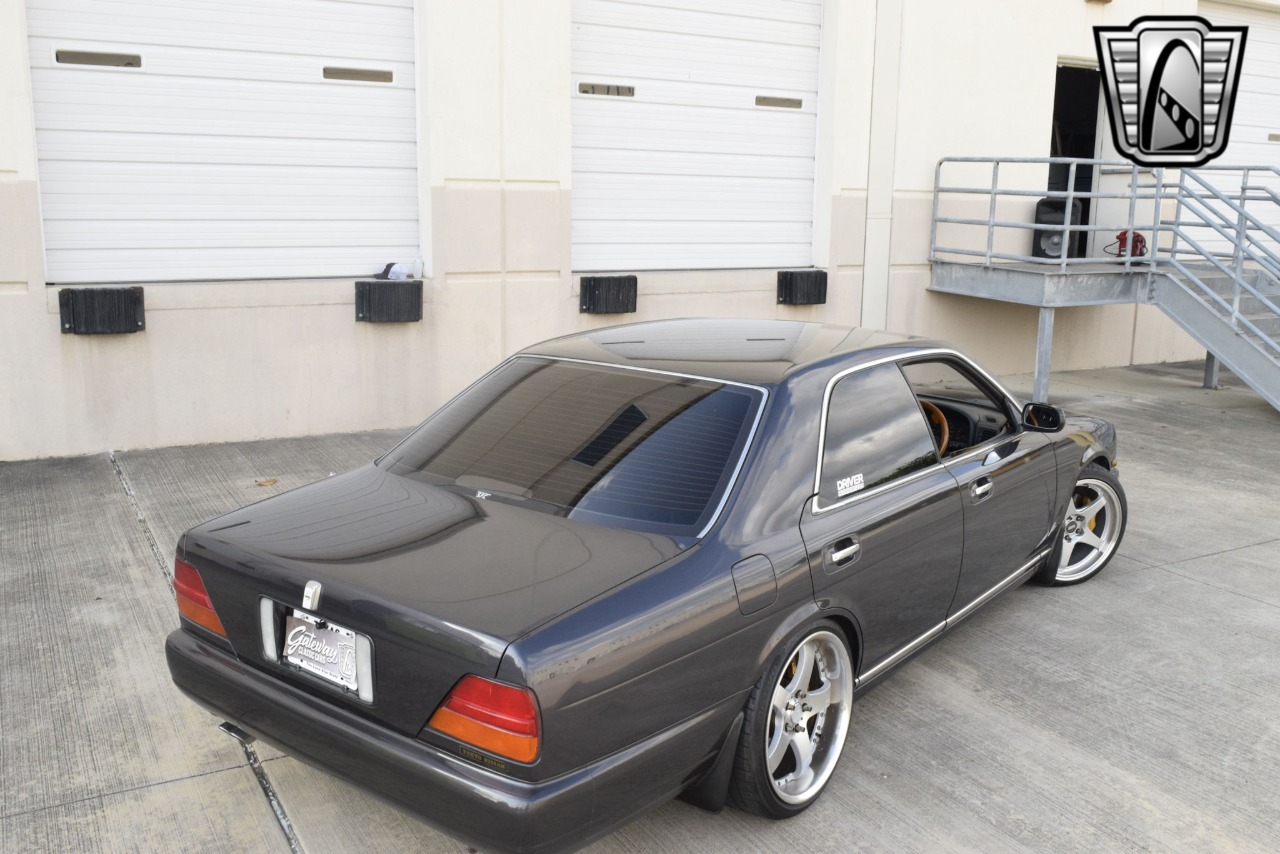 1993 Nissan Cedric 4