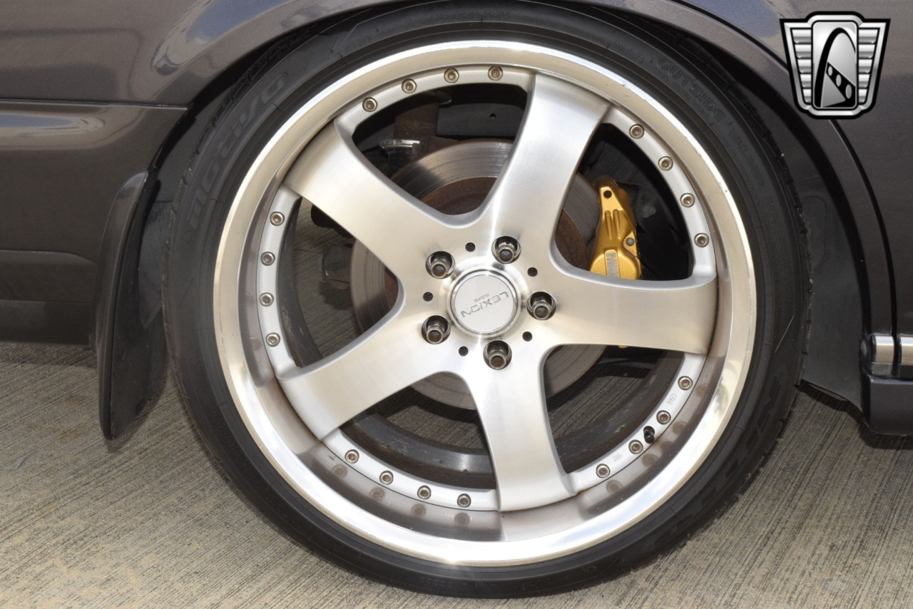 1993 Nissan Cedric 9