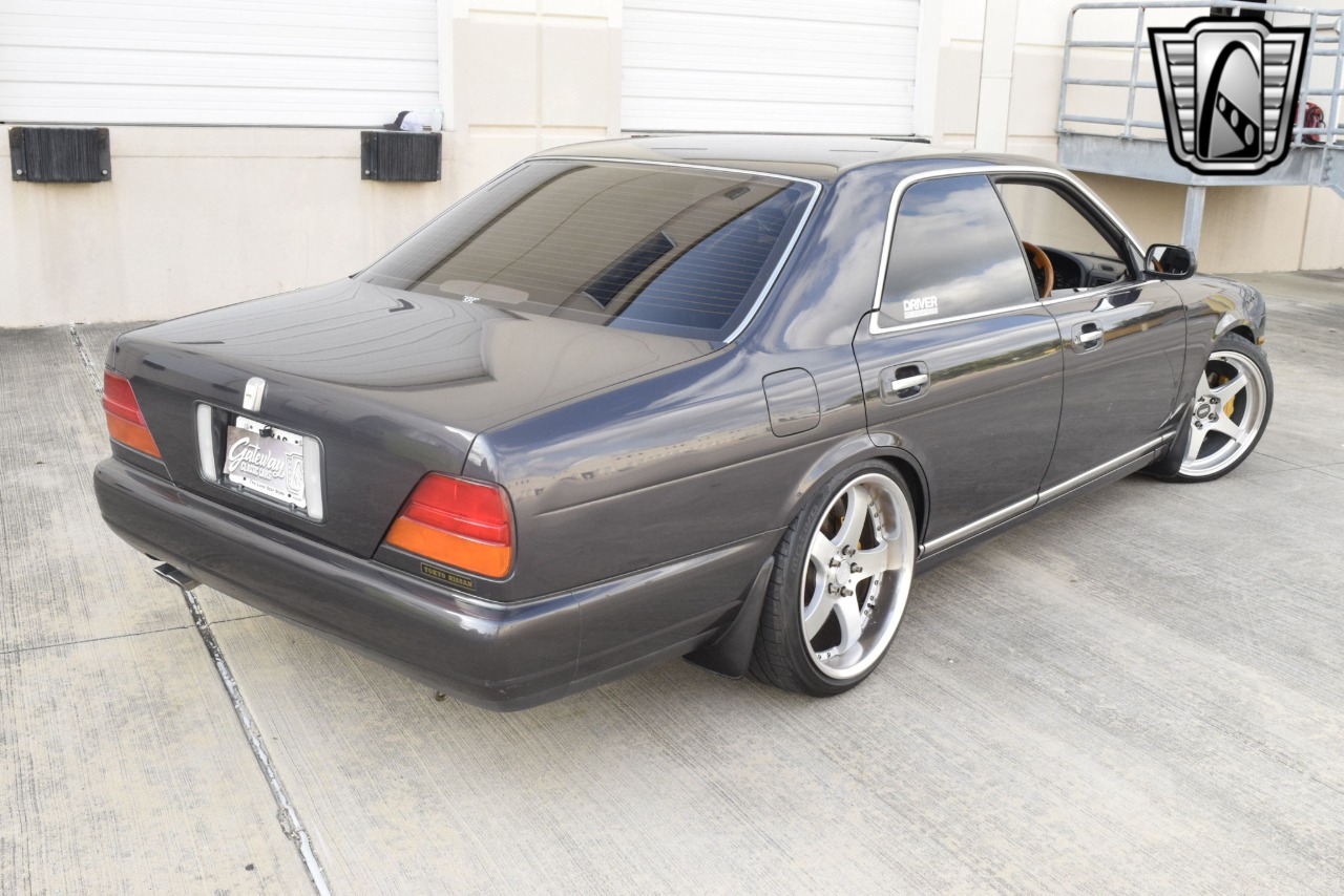 1993 Nissan Cedric 40