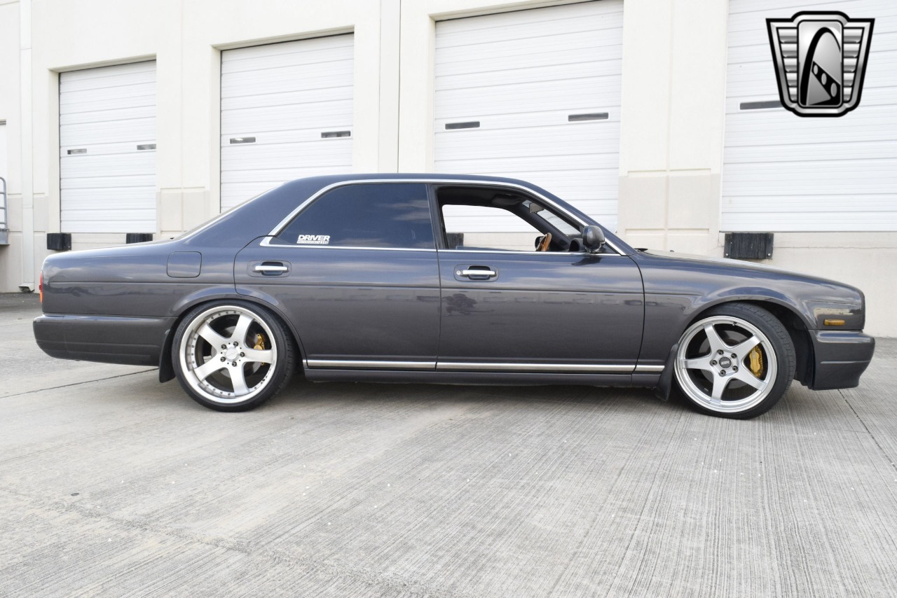 1993 Nissan Cedric 43