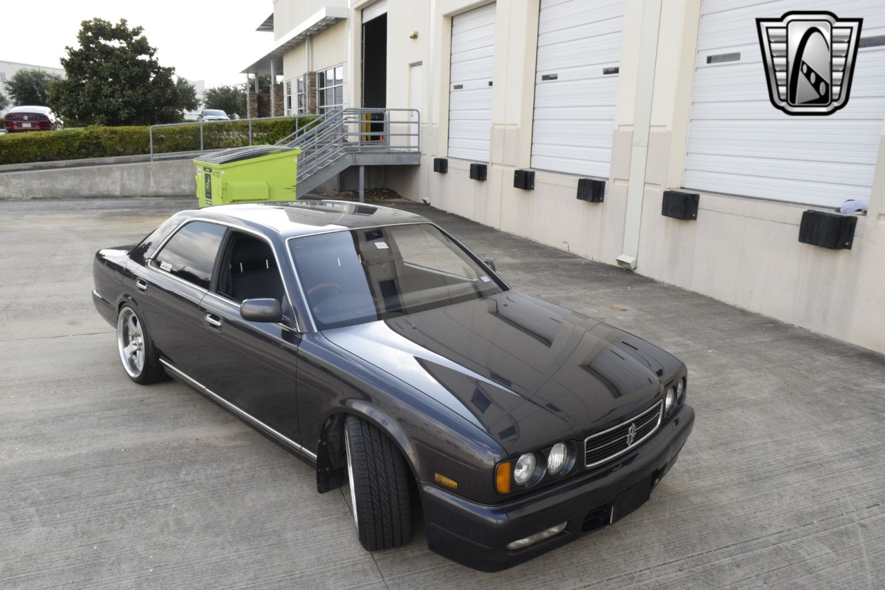 1993 Nissan Cedric 44