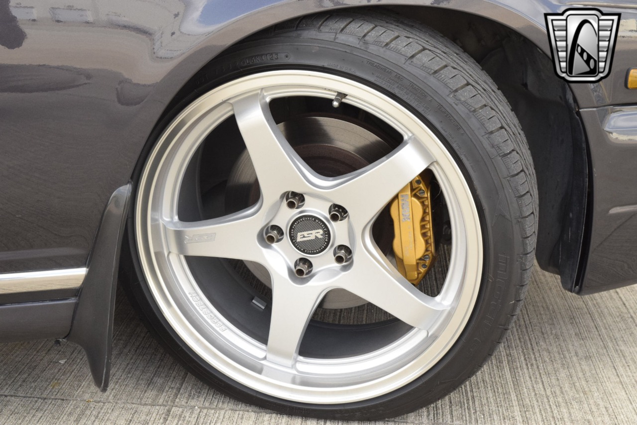 1993 Nissan Cedric 10