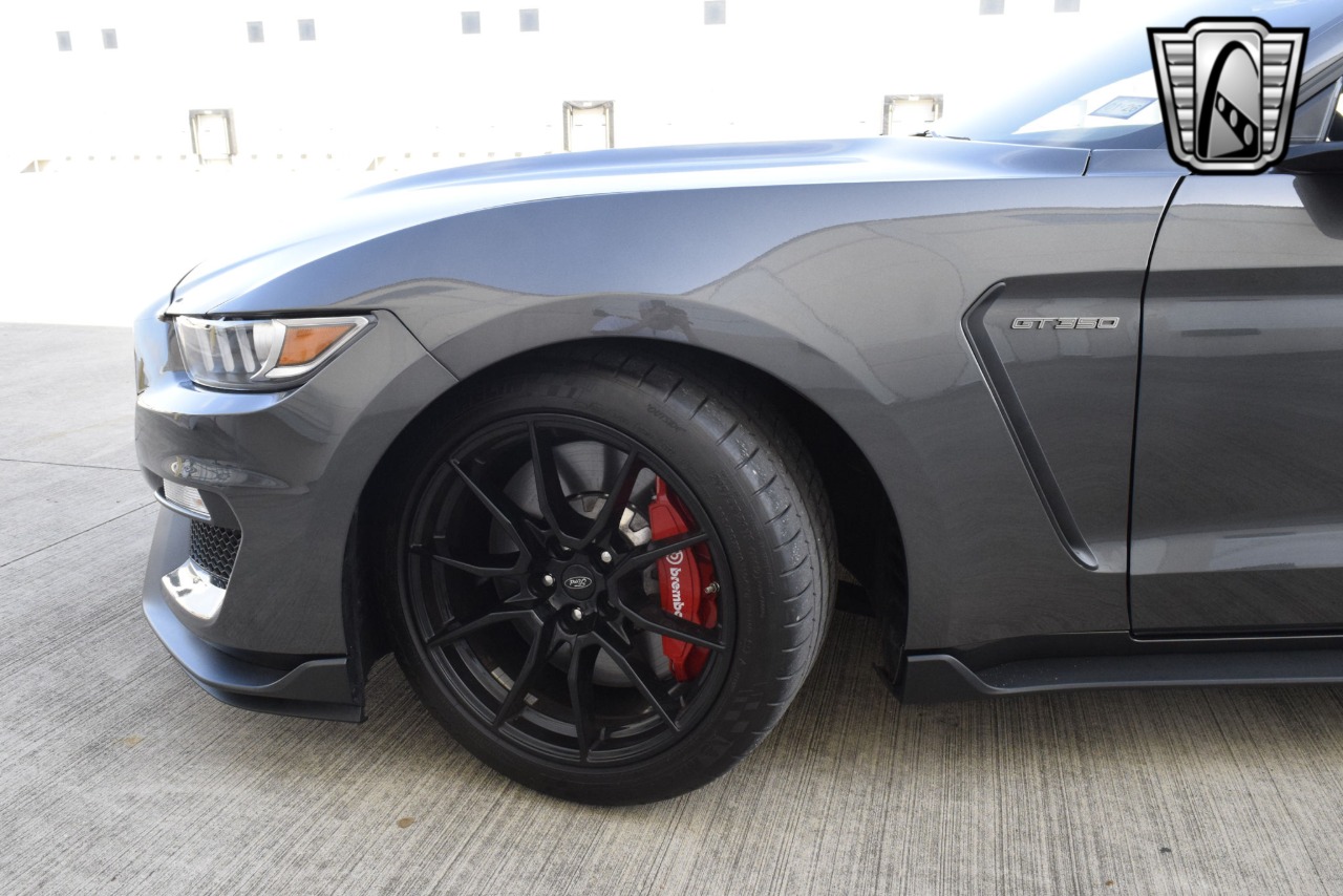 2020 Ford Mustang 52