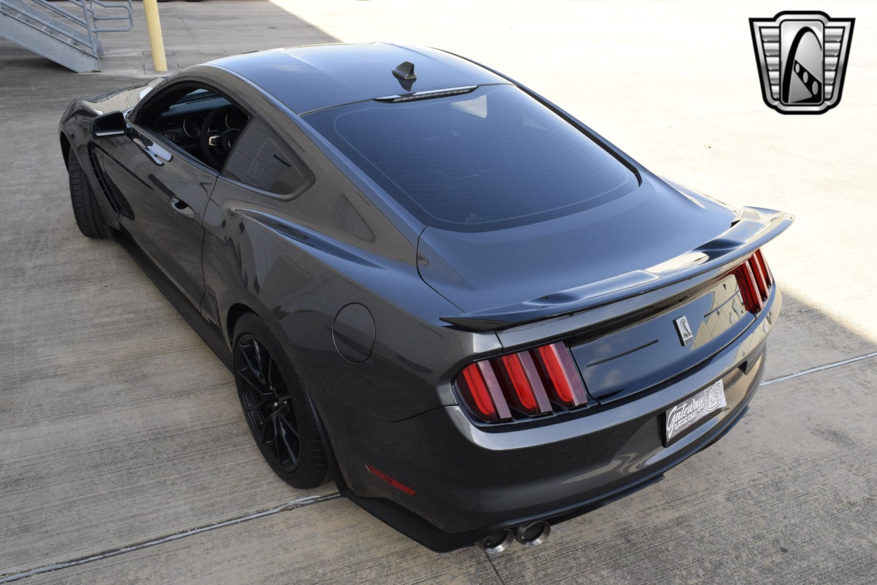 2020 Ford Mustang 60