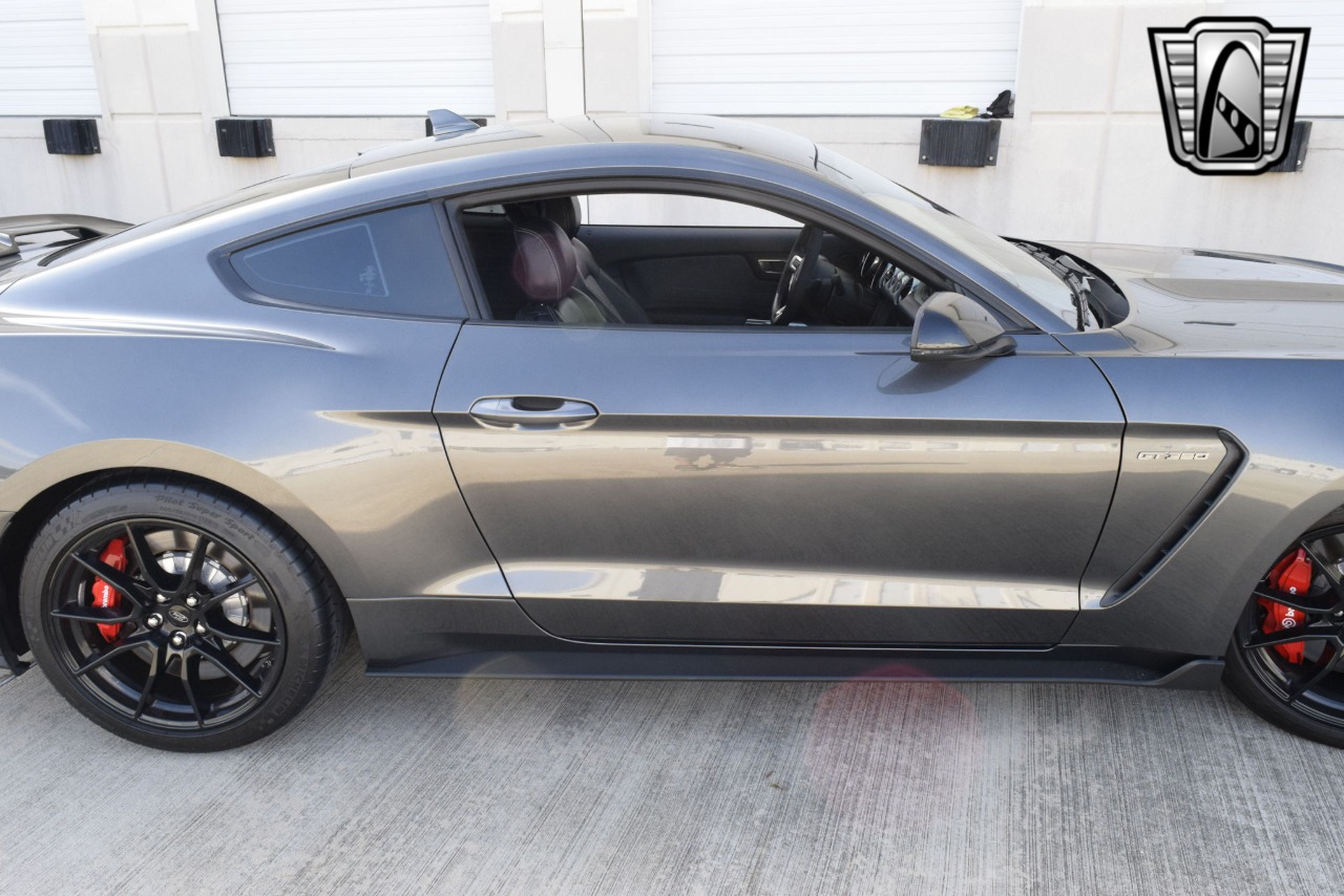 2020 Ford Mustang 65