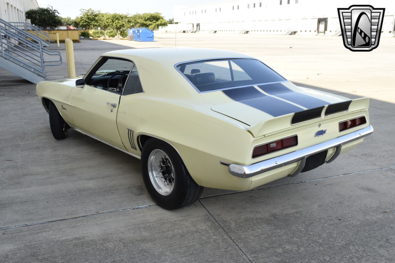1969 Chevrolet Camaro 36