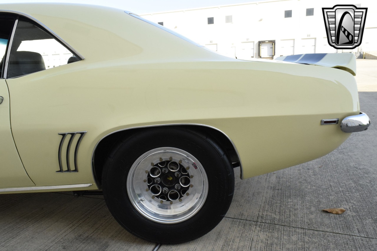 1969 Chevrolet Camaro 57