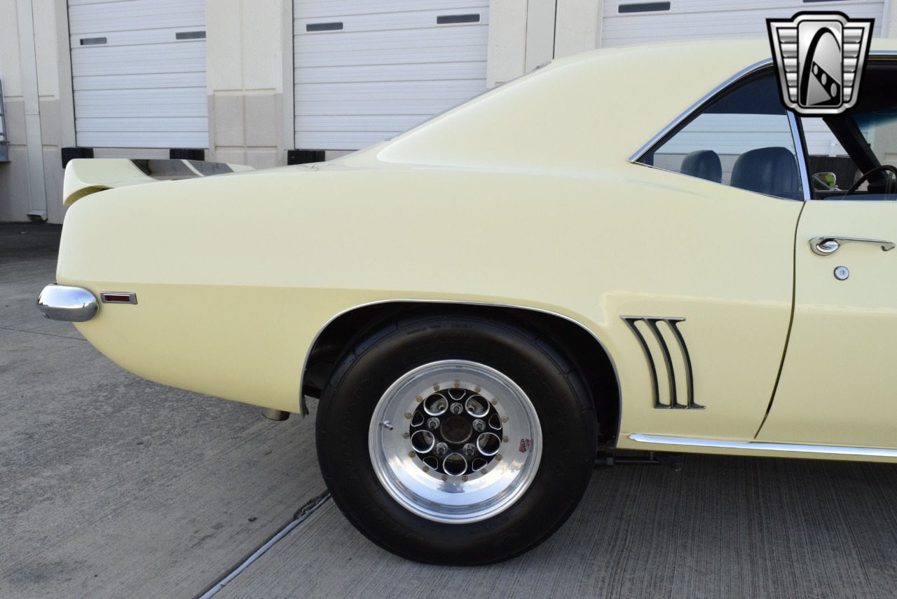 1969 Chevrolet Camaro 61