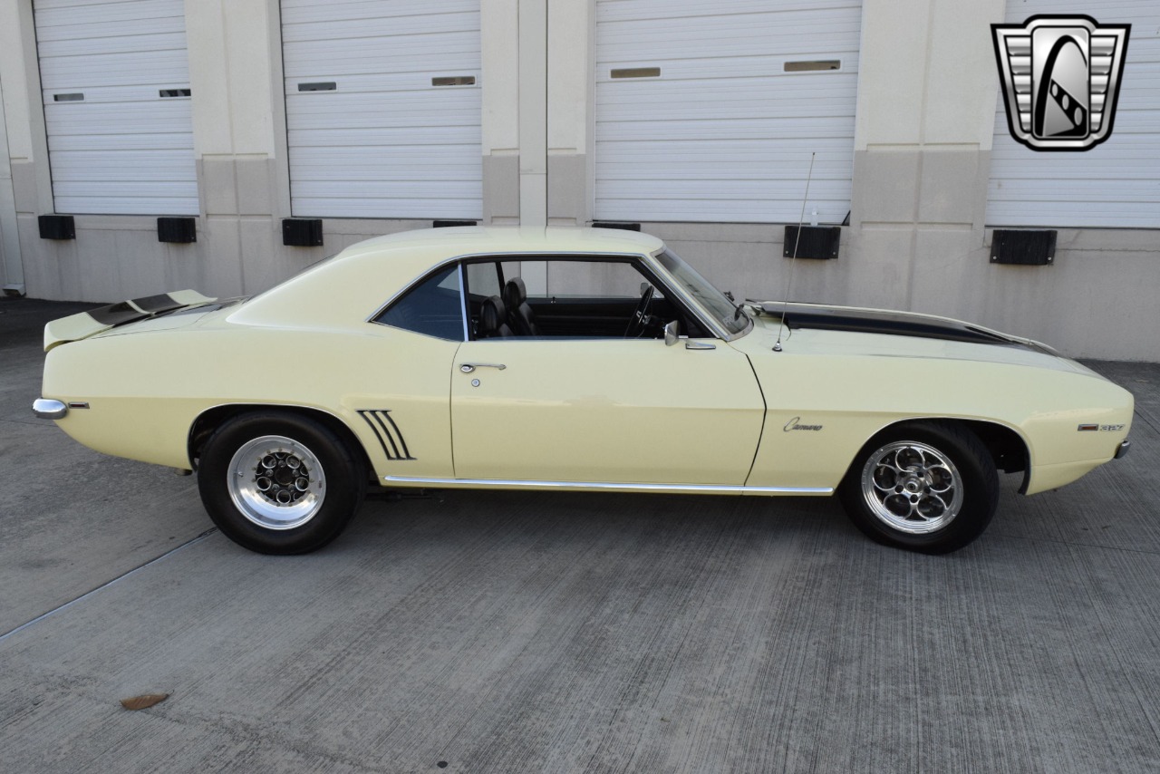 1969 Chevrolet Camaro 5