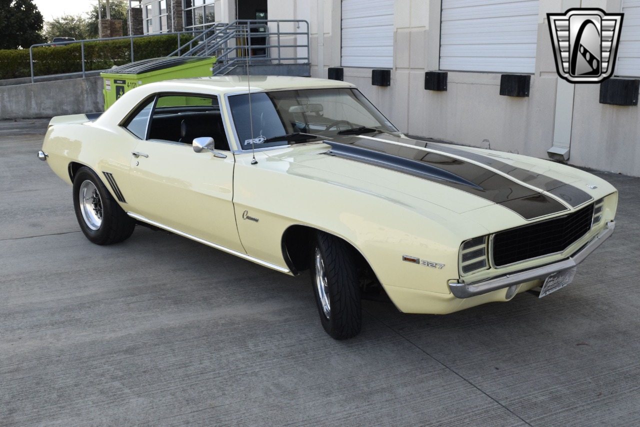 1969 Chevrolet Camaro 45