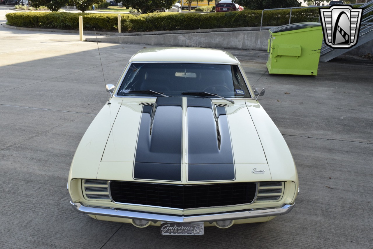 1969 Chevrolet Camaro 46