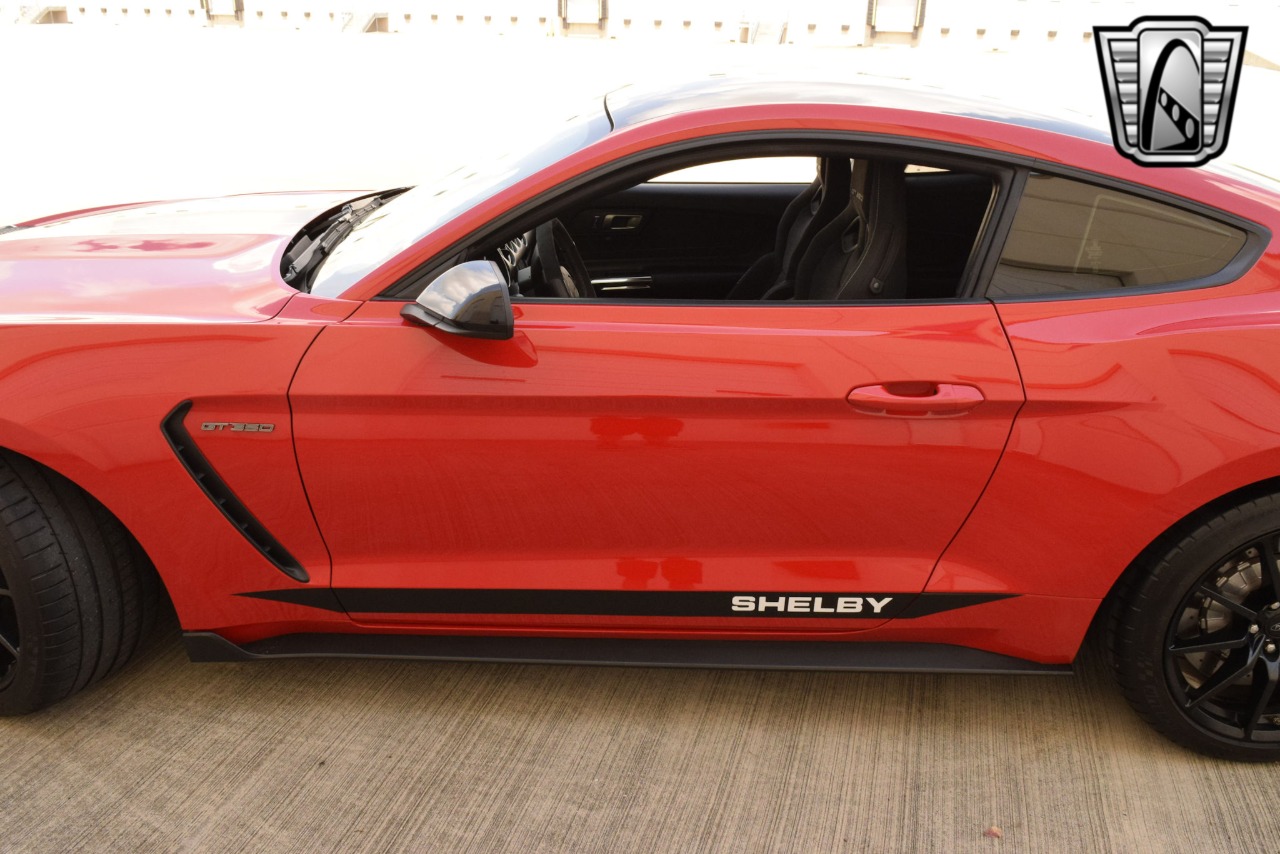 2017 Ford Mustang 56