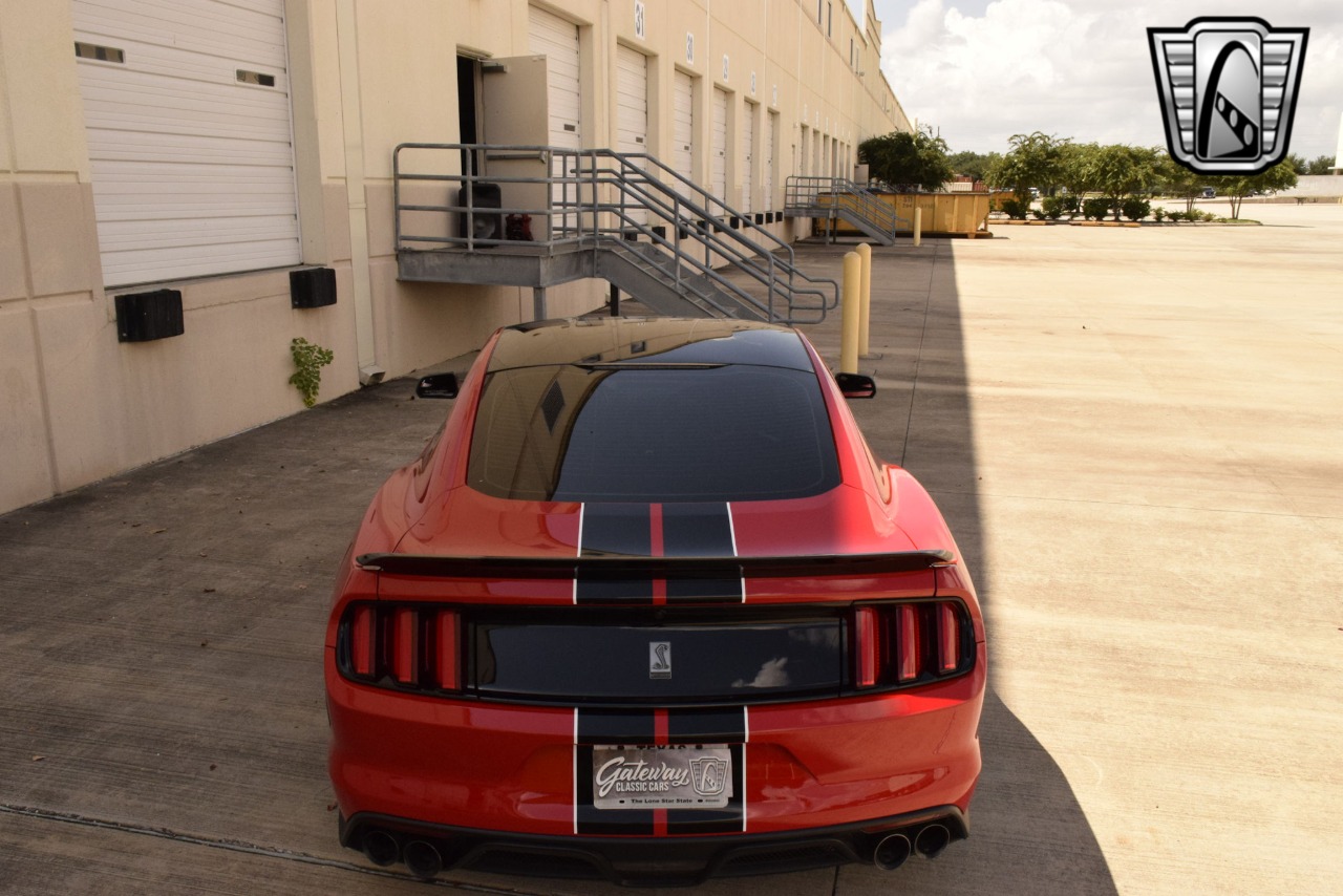 2017 Ford Mustang 38