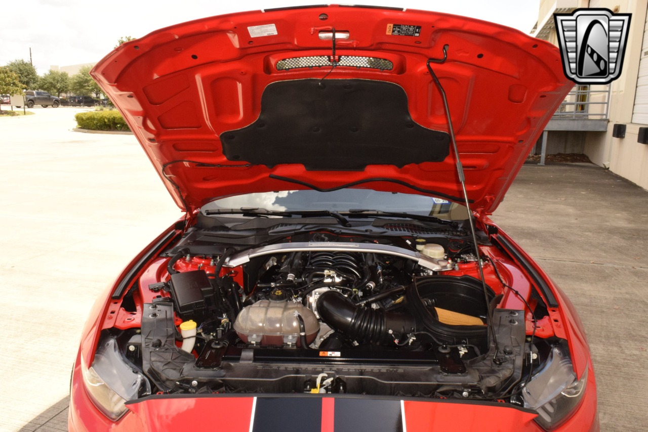 2017 Ford Mustang 19