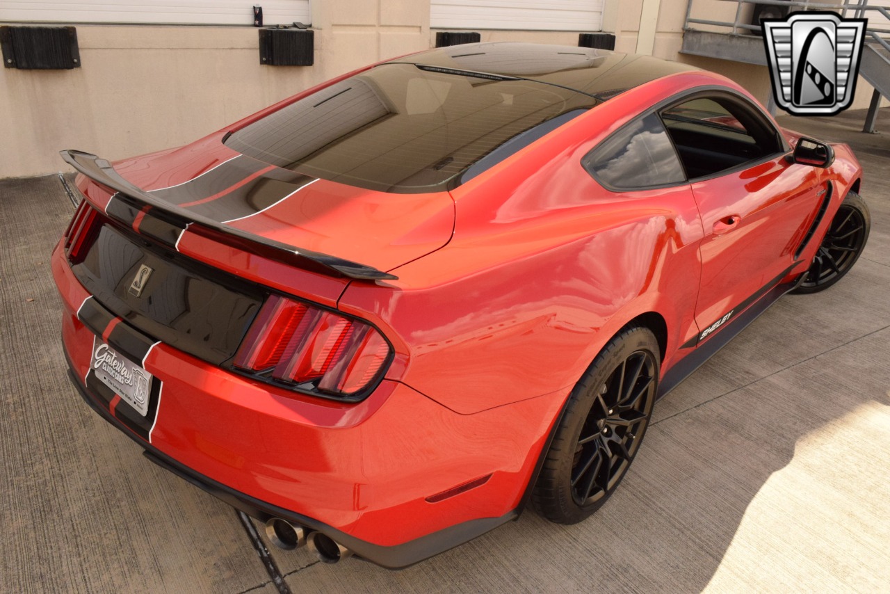 2017 Ford Mustang 61