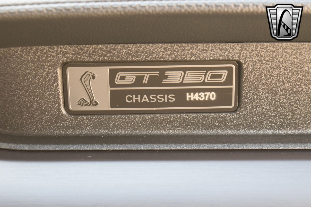 2017 Ford Mustang 25