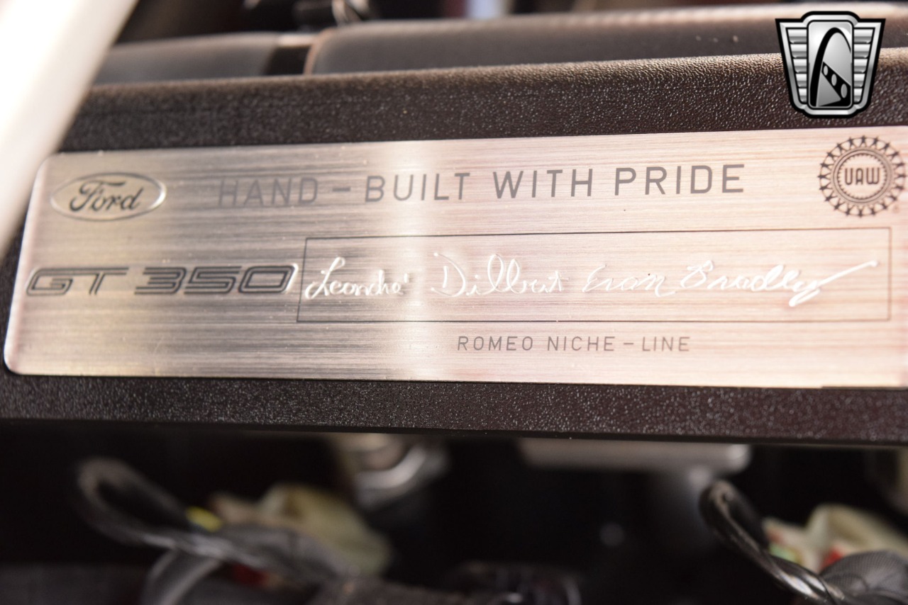 2017 Ford Mustang 21