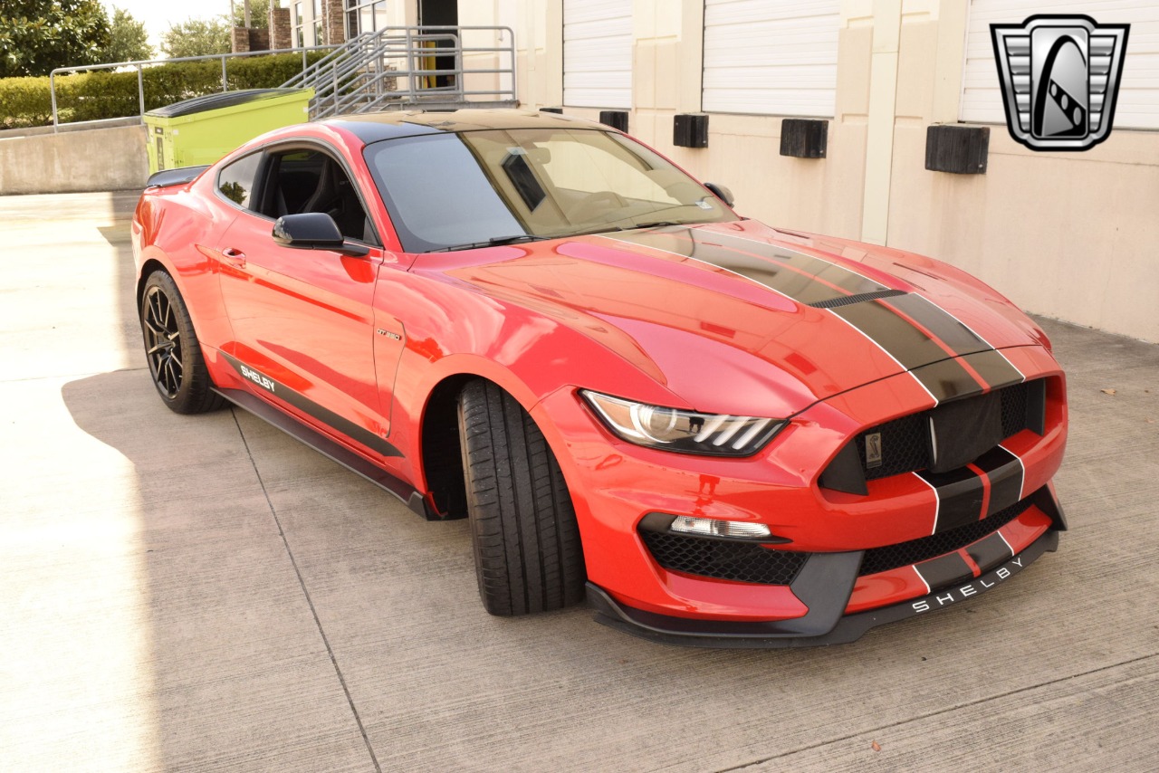 2017 Ford Mustang 46