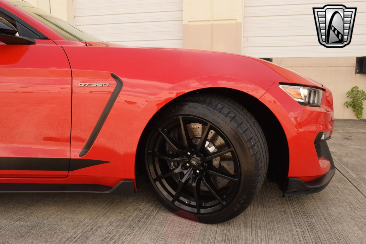 2017 Ford Mustang 68