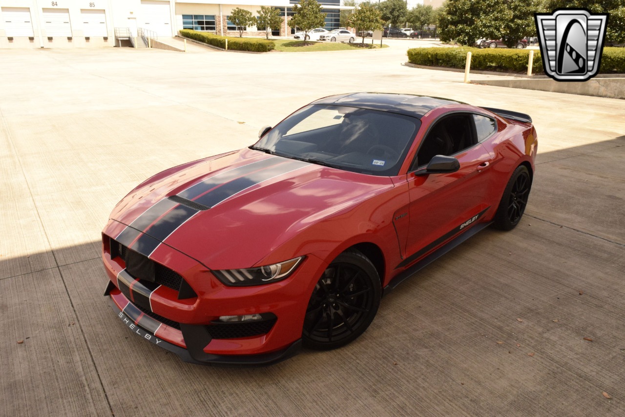 2017 Ford Mustang 7