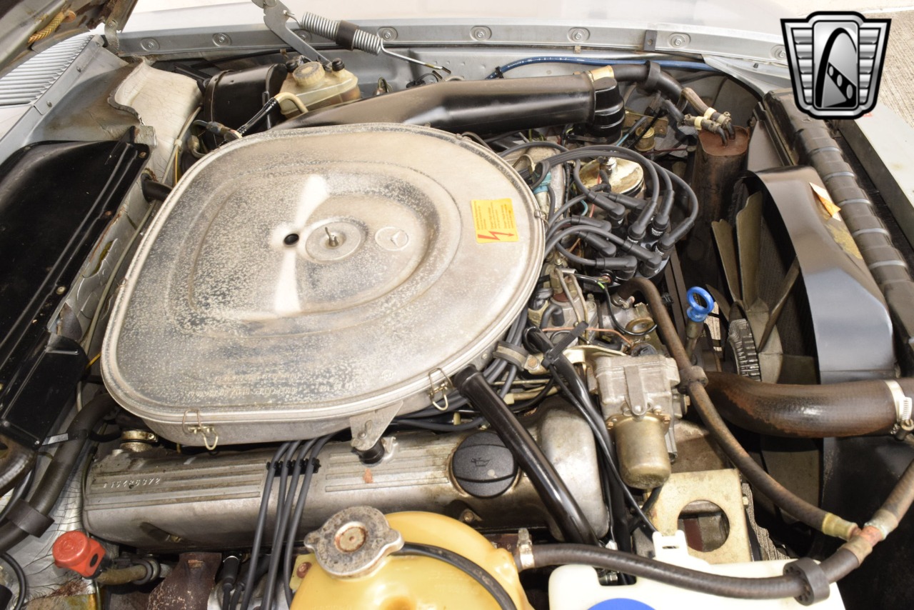 1982 Mercedes-Benz 380SL 23