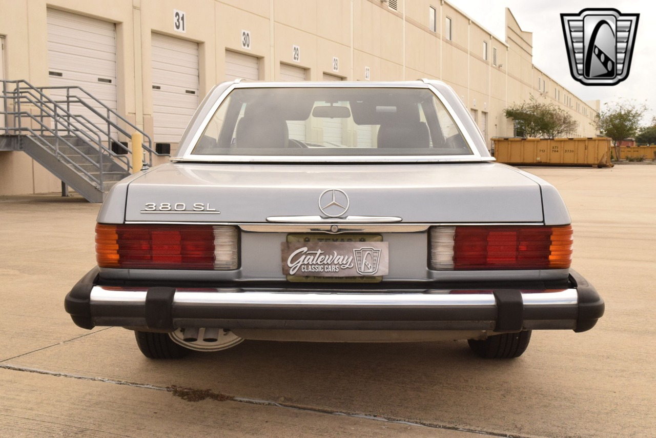 1982 Mercedes-Benz 380SL 56