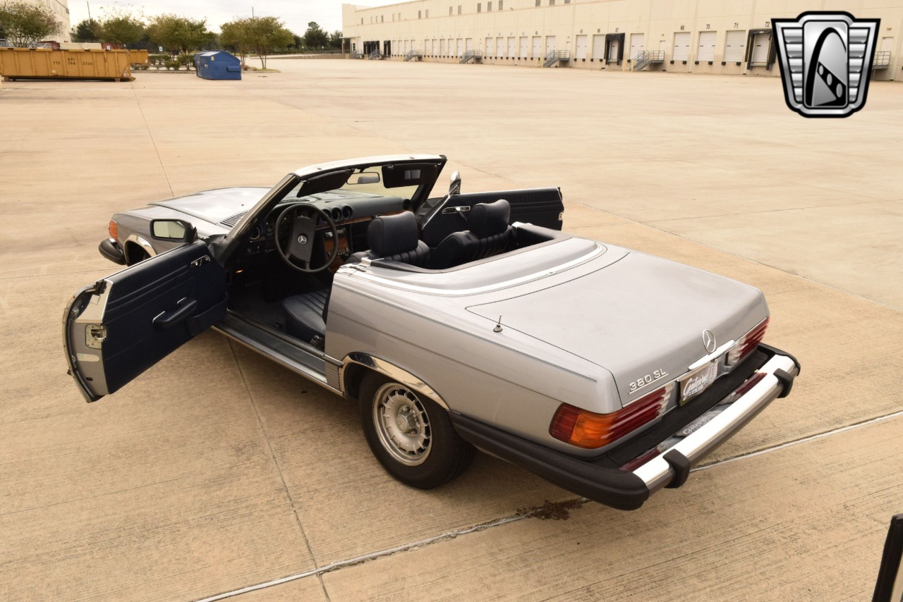 1982 Mercedes-Benz 380SL 37