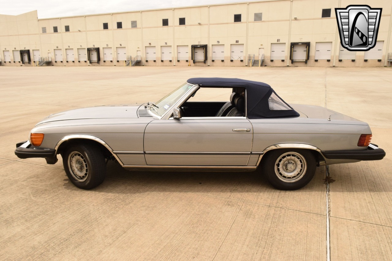 1982 Mercedes-Benz 380SL 40