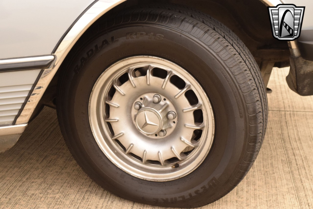 1982 Mercedes-Benz 380SL 84