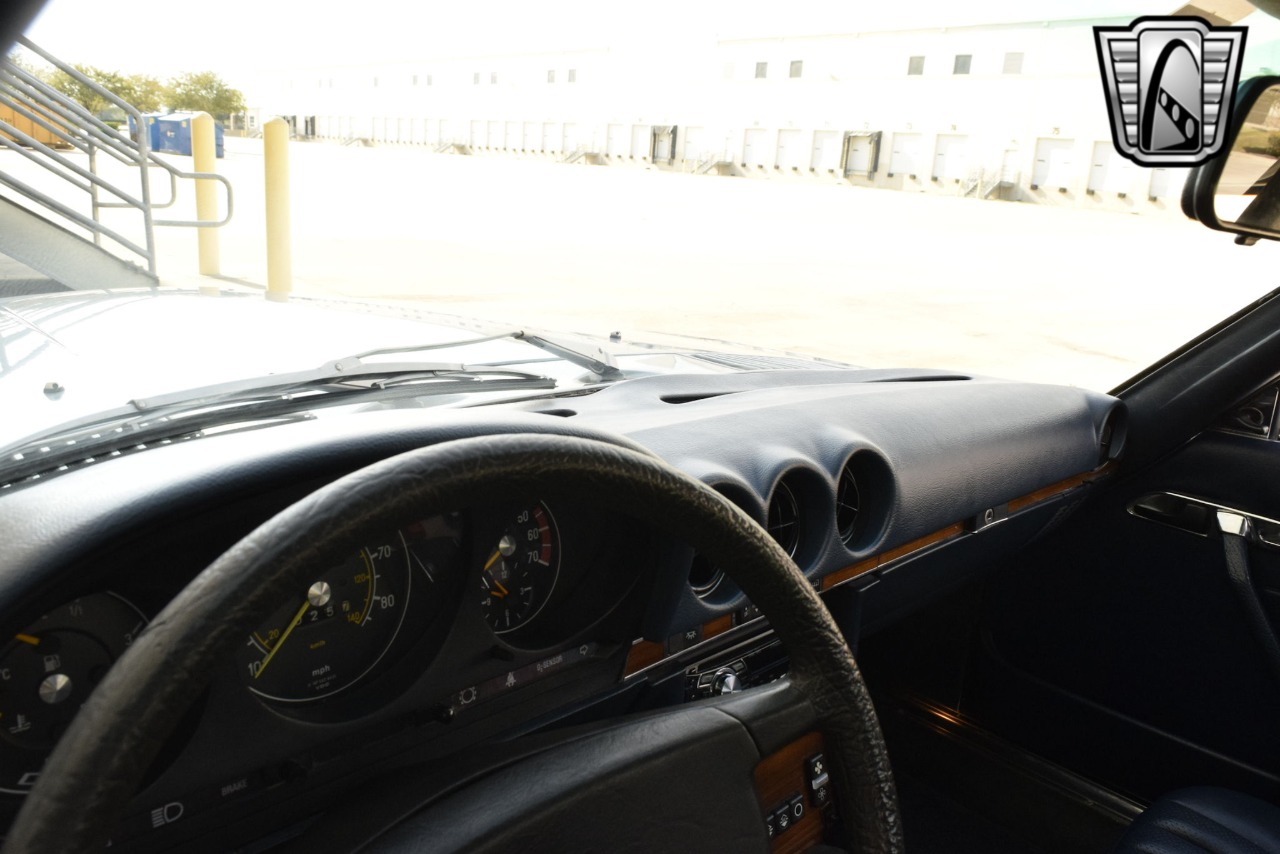 1982 Mercedes-Benz 380SL 26