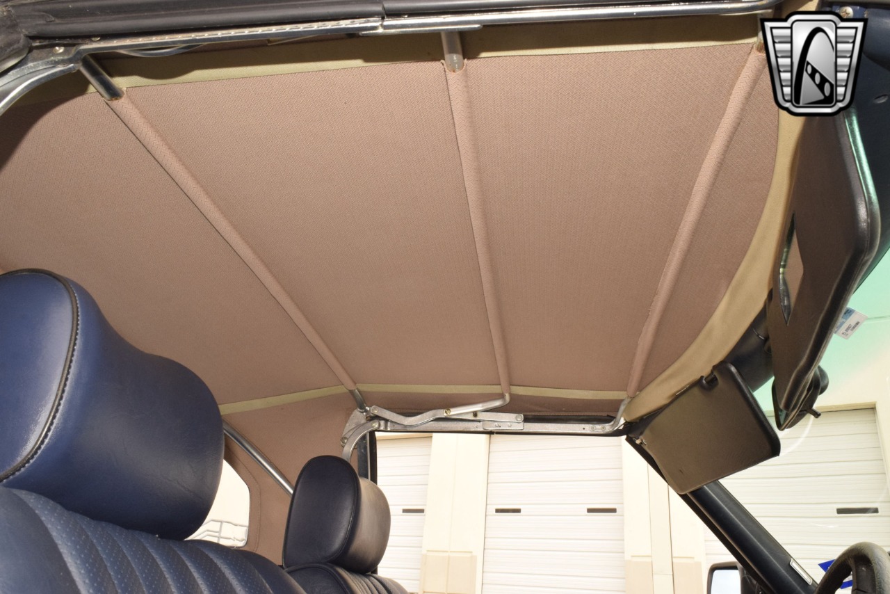 1982 Mercedes-Benz 380SL 48